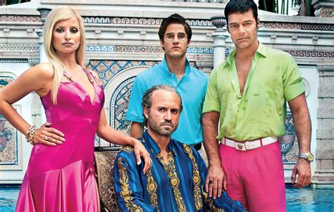 versace murder pictures|'The Assassination of Gianni Versace' Cast Photos.